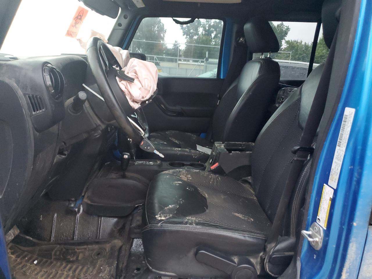 Jeep Wrangler Sahara Image 4