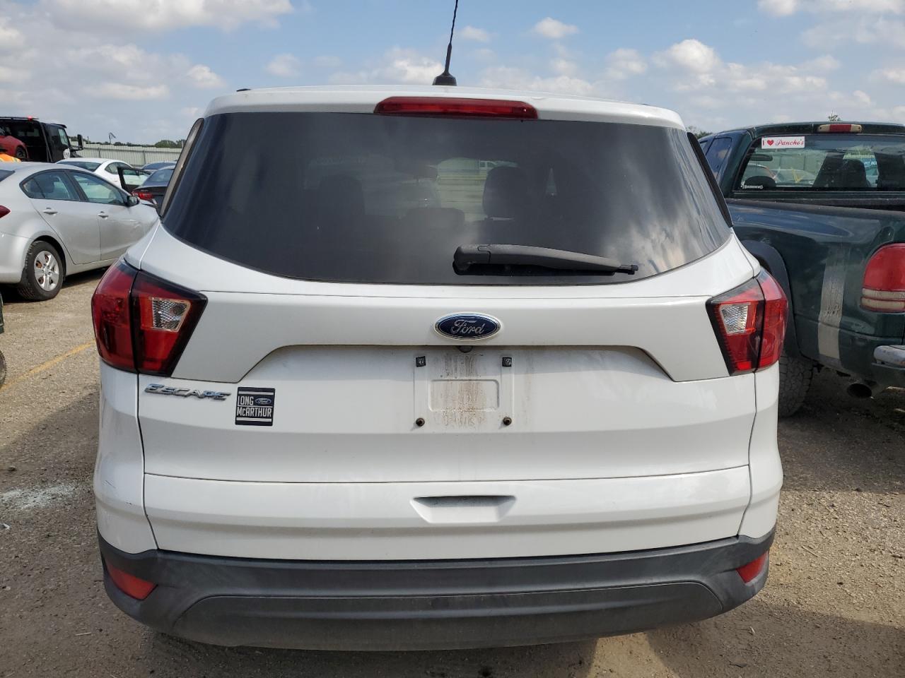 Ford Escape S Image 4