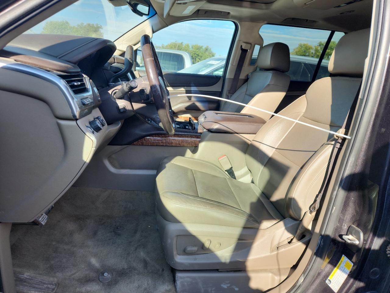 Chevrolet Suburban K1500 Premier Image 5