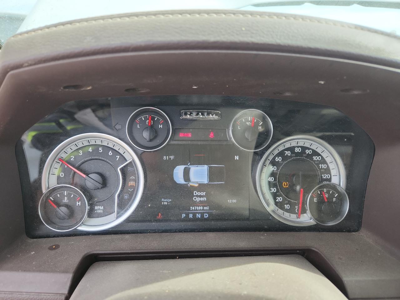 Ram 1500 Laramie Image 8