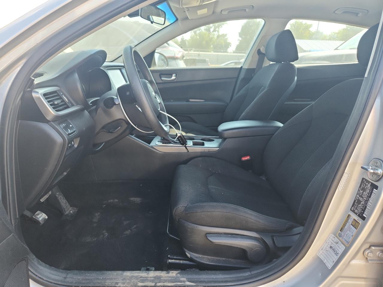 Kia Optima Lx Image 10