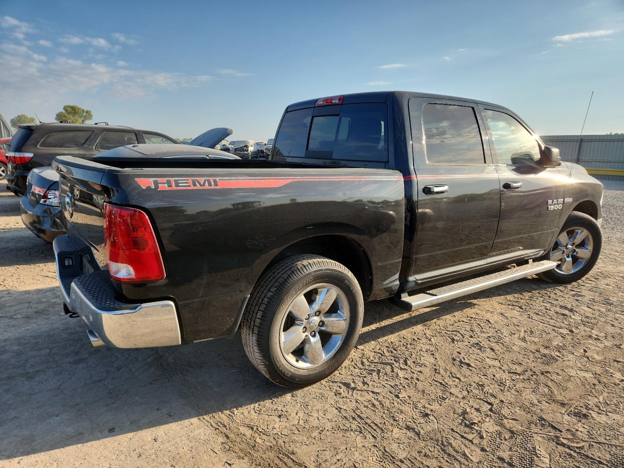 Ram 1500 Slt Image 6