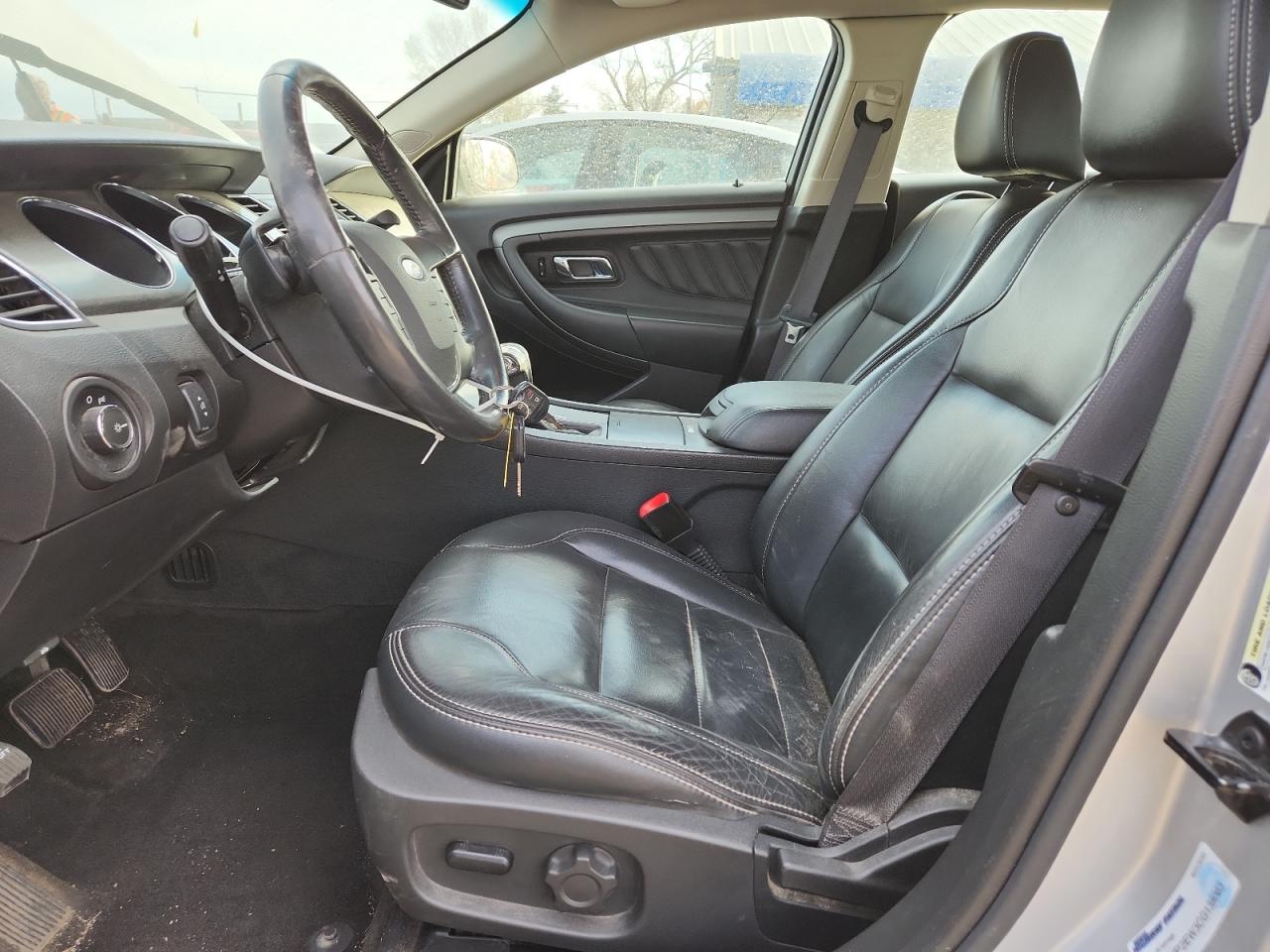 Ford Taurus Sel Image 8