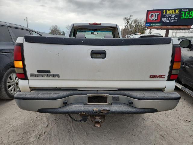 GMC Sierra K2500 Heavy Duty Image 8