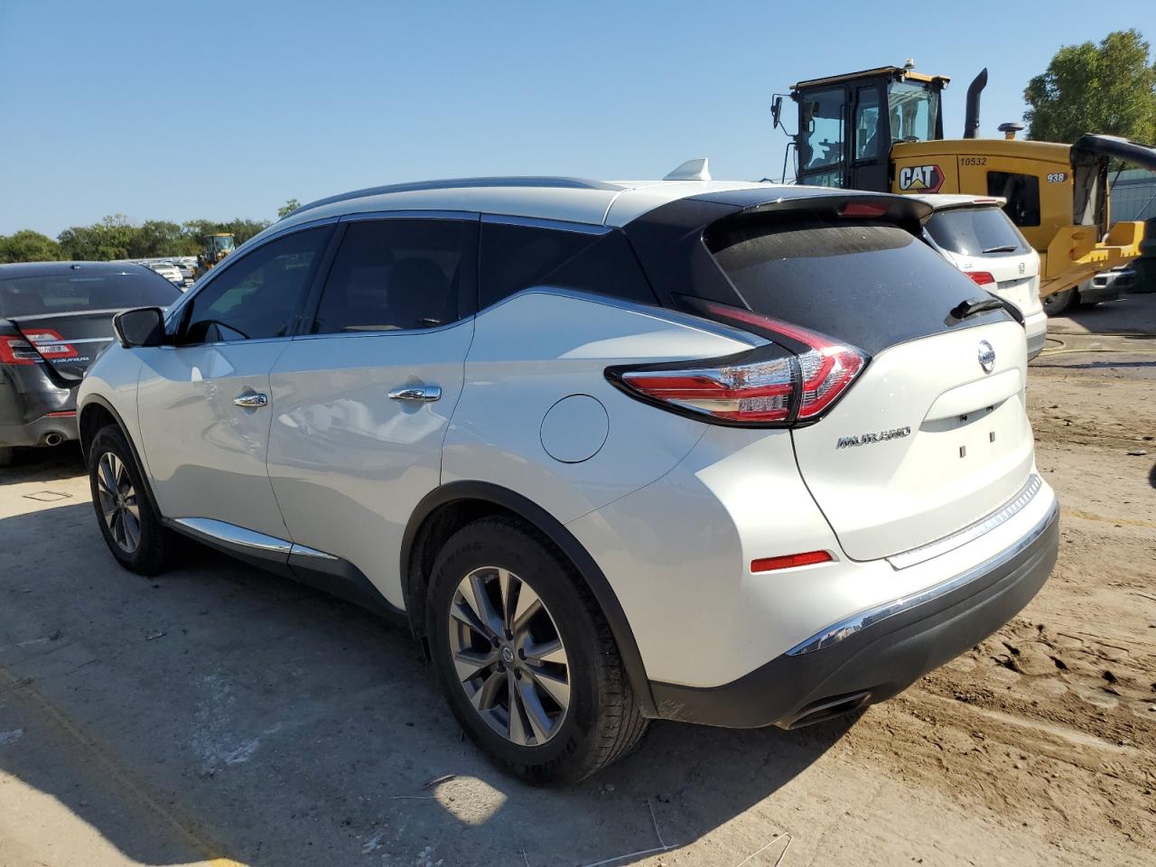 Nissan Murano S Image 2