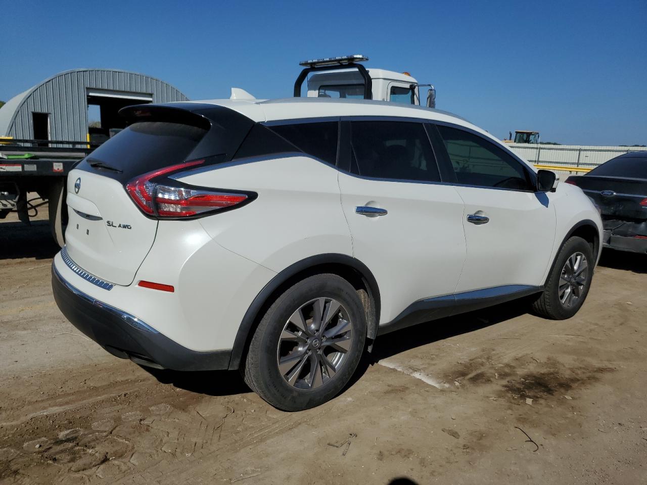 Nissan Murano S Image 4