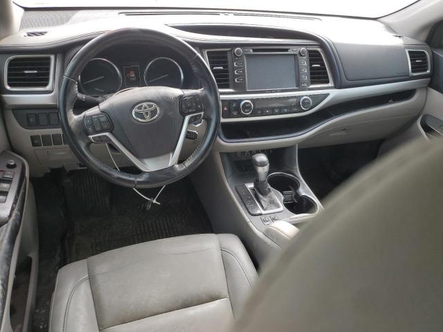 Toyota Highlander Hybrid Image 8