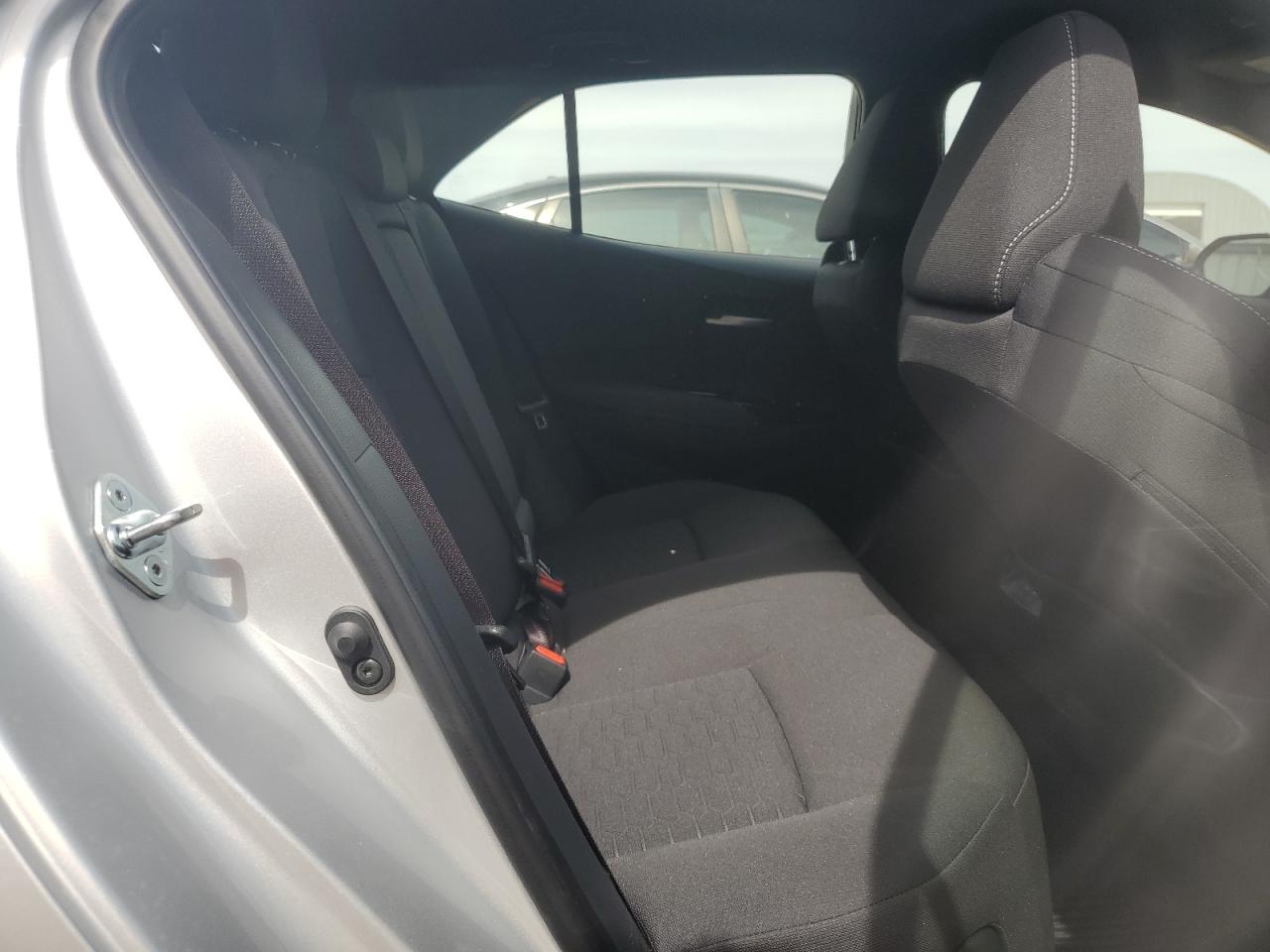 Toyota Corolla Se Image 10