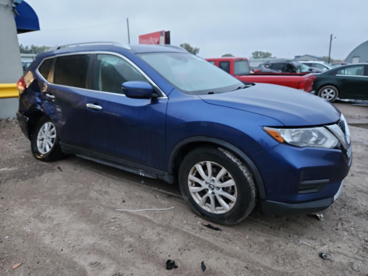 Nissan Rogue S Image 4