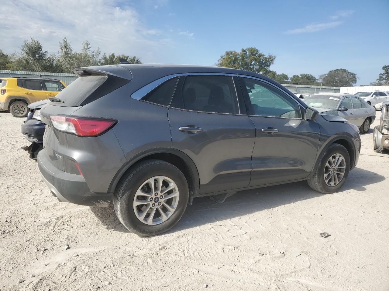 Ford Escape Se Image 6