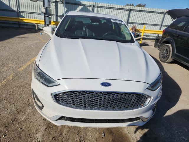 Ford Fusion Titanium Image 8