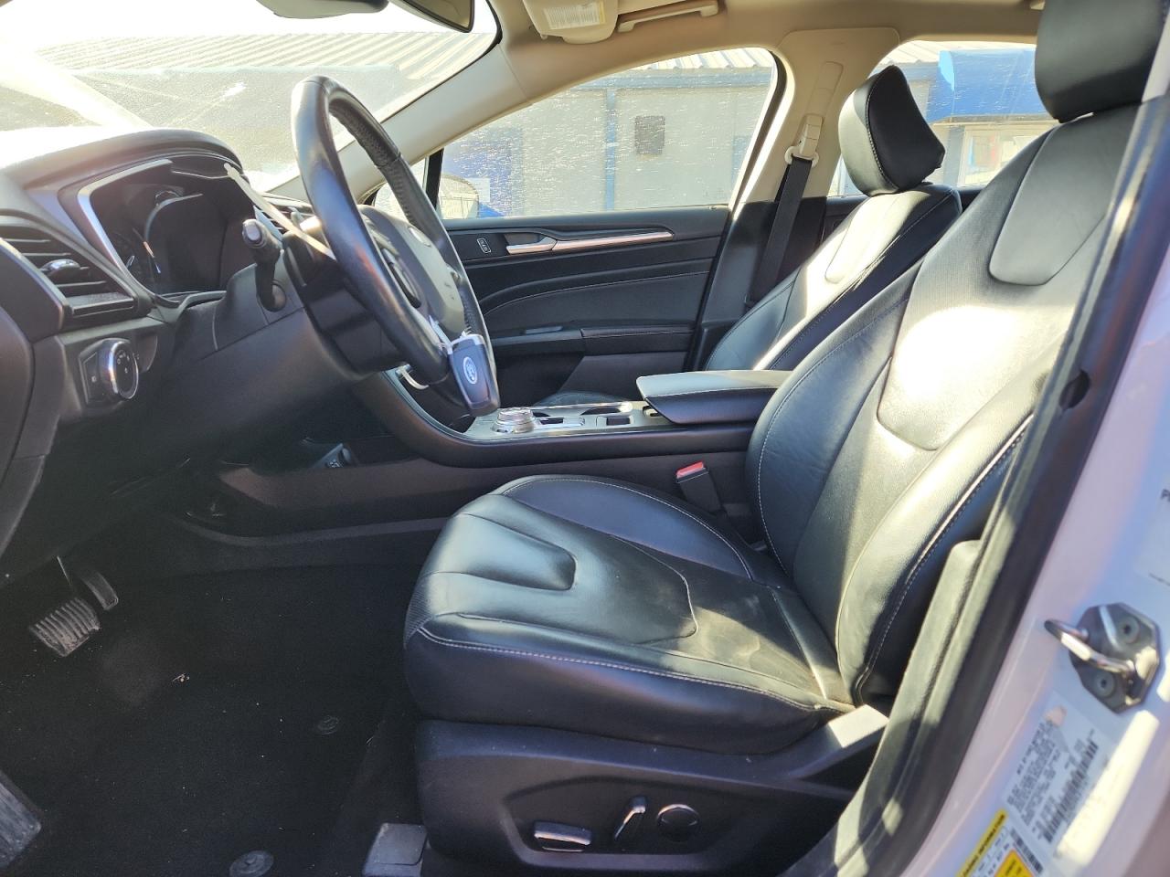 Ford Fusion Titanium Image 7