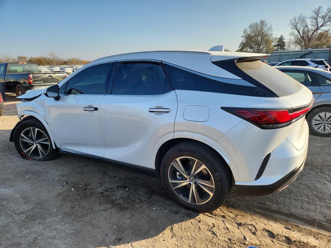 Lexus RX 350 Base Image 3