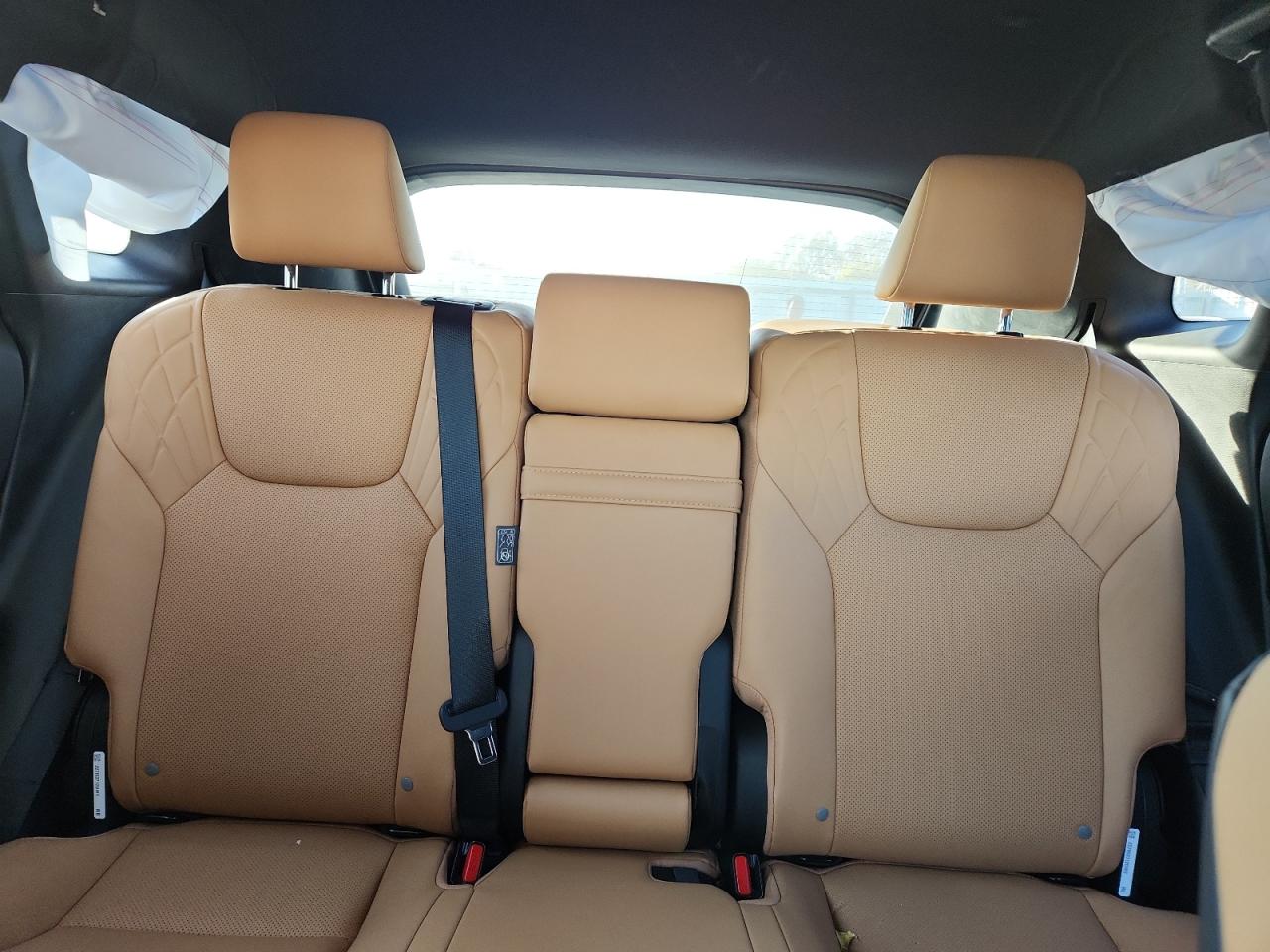 Lexus RX 350 Base Image 4