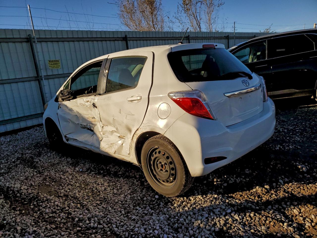 Toyota Yaris Image 2