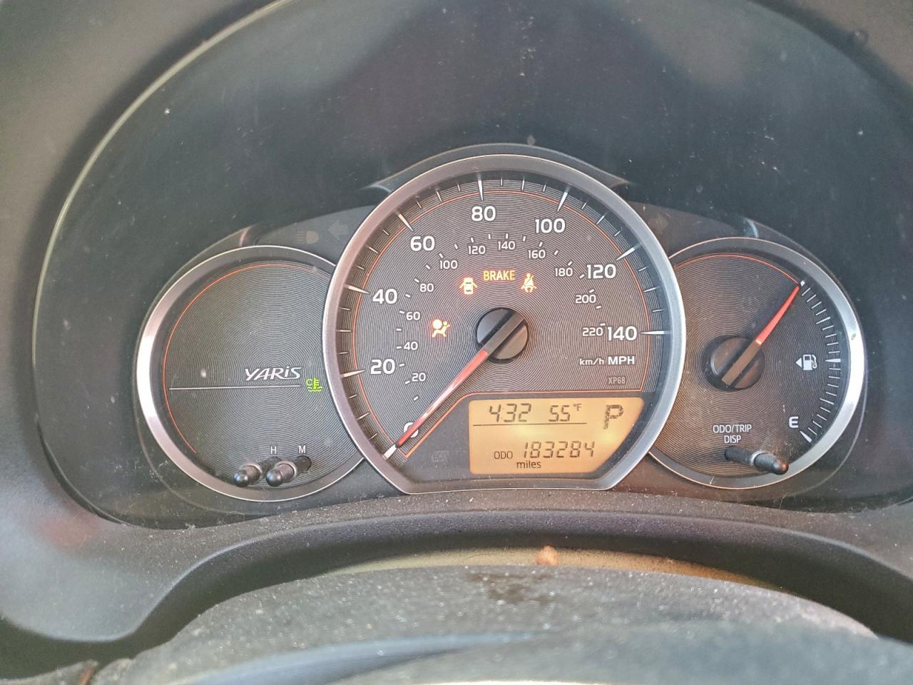 Toyota Yaris Image 6