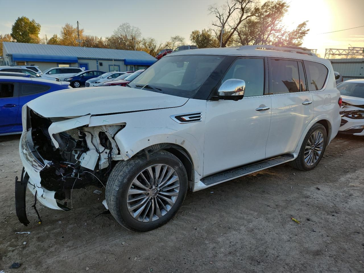 INFINITI Qx Sensory Image 1