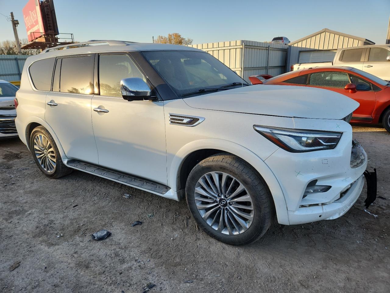 INFINITI Qx Sensory Image 3