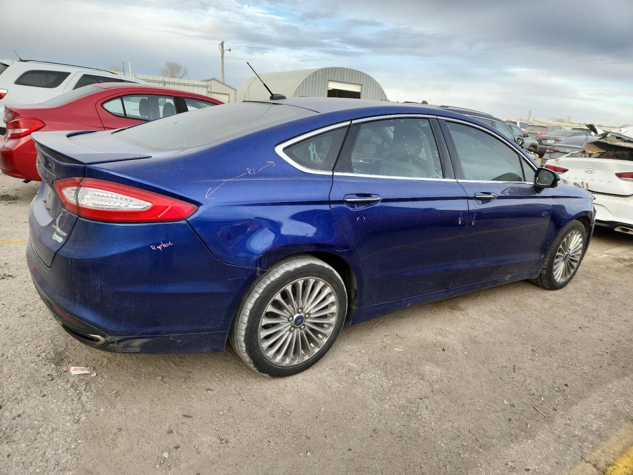 Ford Fusion Titanium Image 2
