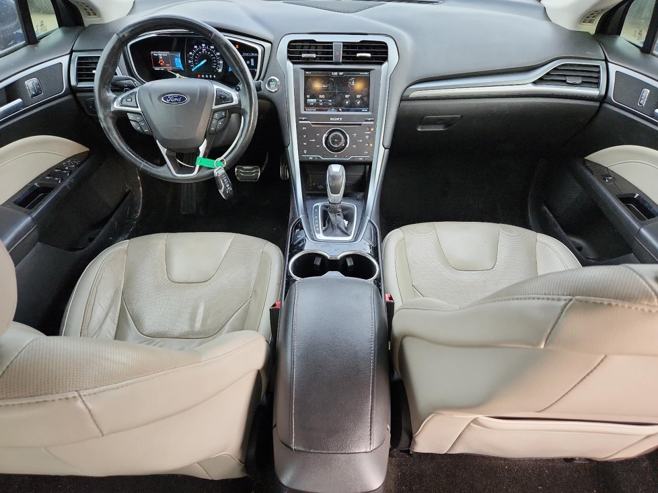 Ford Fusion Titanium Image 6