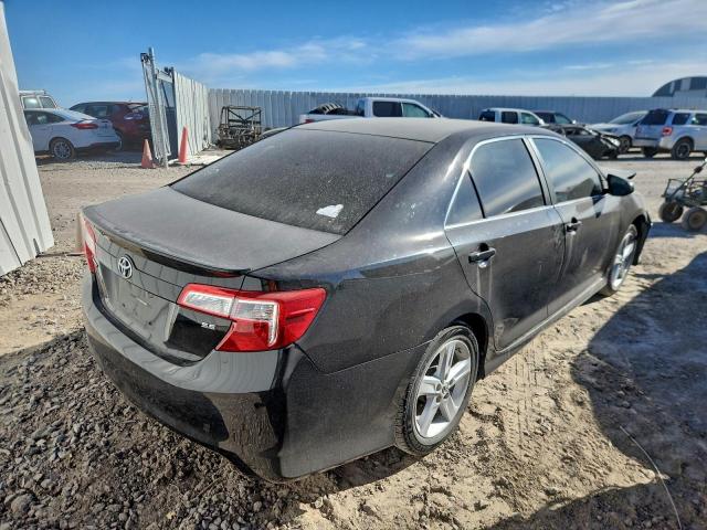 Toyota Camry Base Image 11