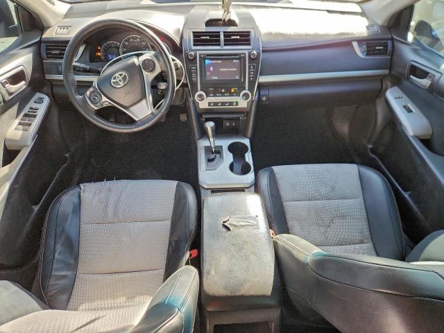 Toyota Camry Base Image 6