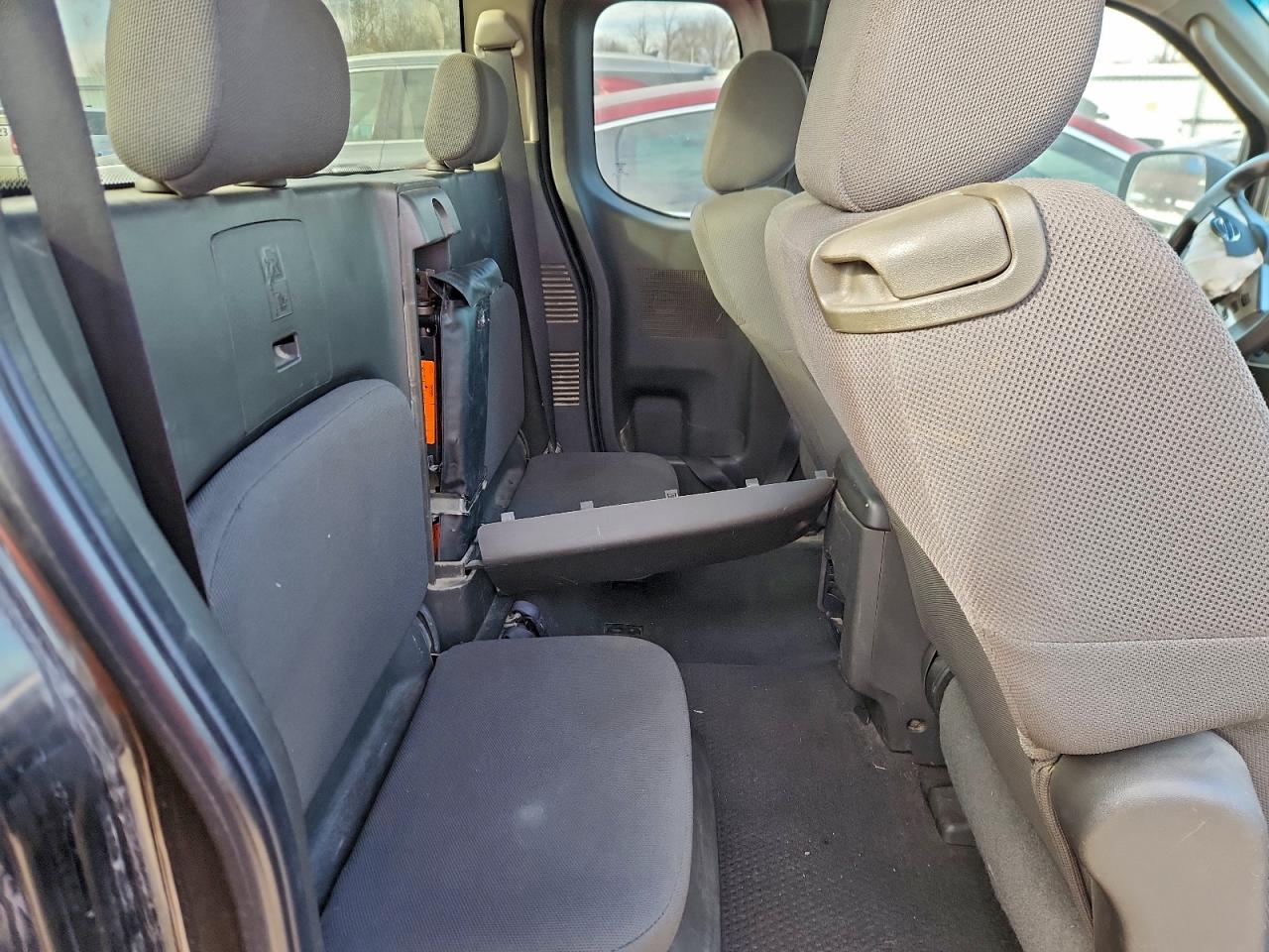 Nissan Frontier King Cab Xe Image 6