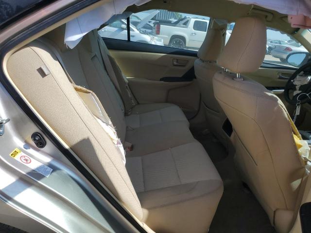 Toyota Camry Le Image 12