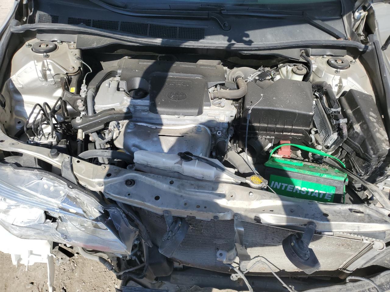 Toyota Camry Le Image 13