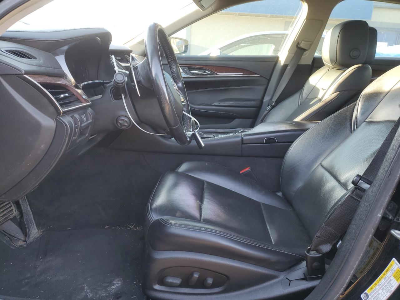 Cadillac CTS Image 11