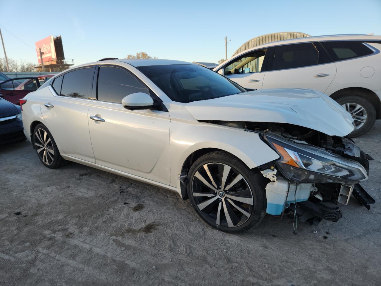 Nissan Altima Platinum Image 5