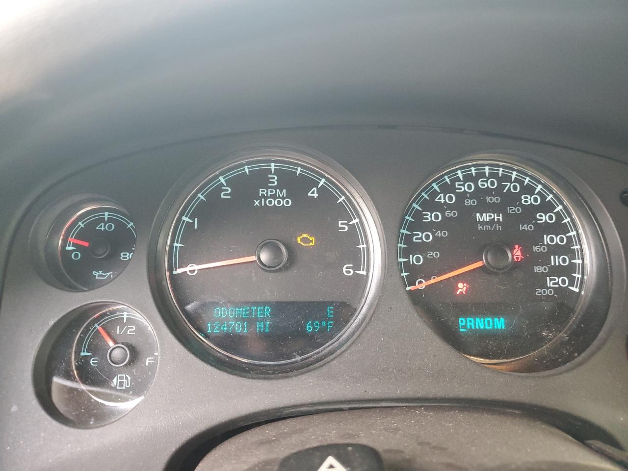 GMC Sierra C1500 Denali Image 8