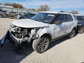  Salvage Ford Explorer