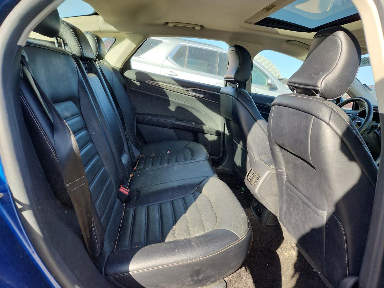 Ford Fusion Se Image 8