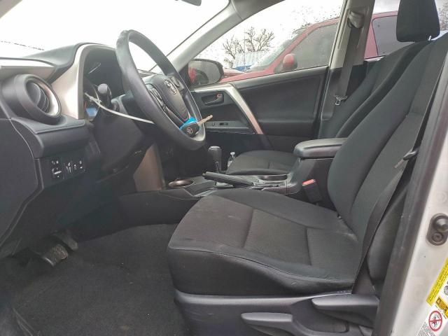 Toyota RAV4 Le Image 6