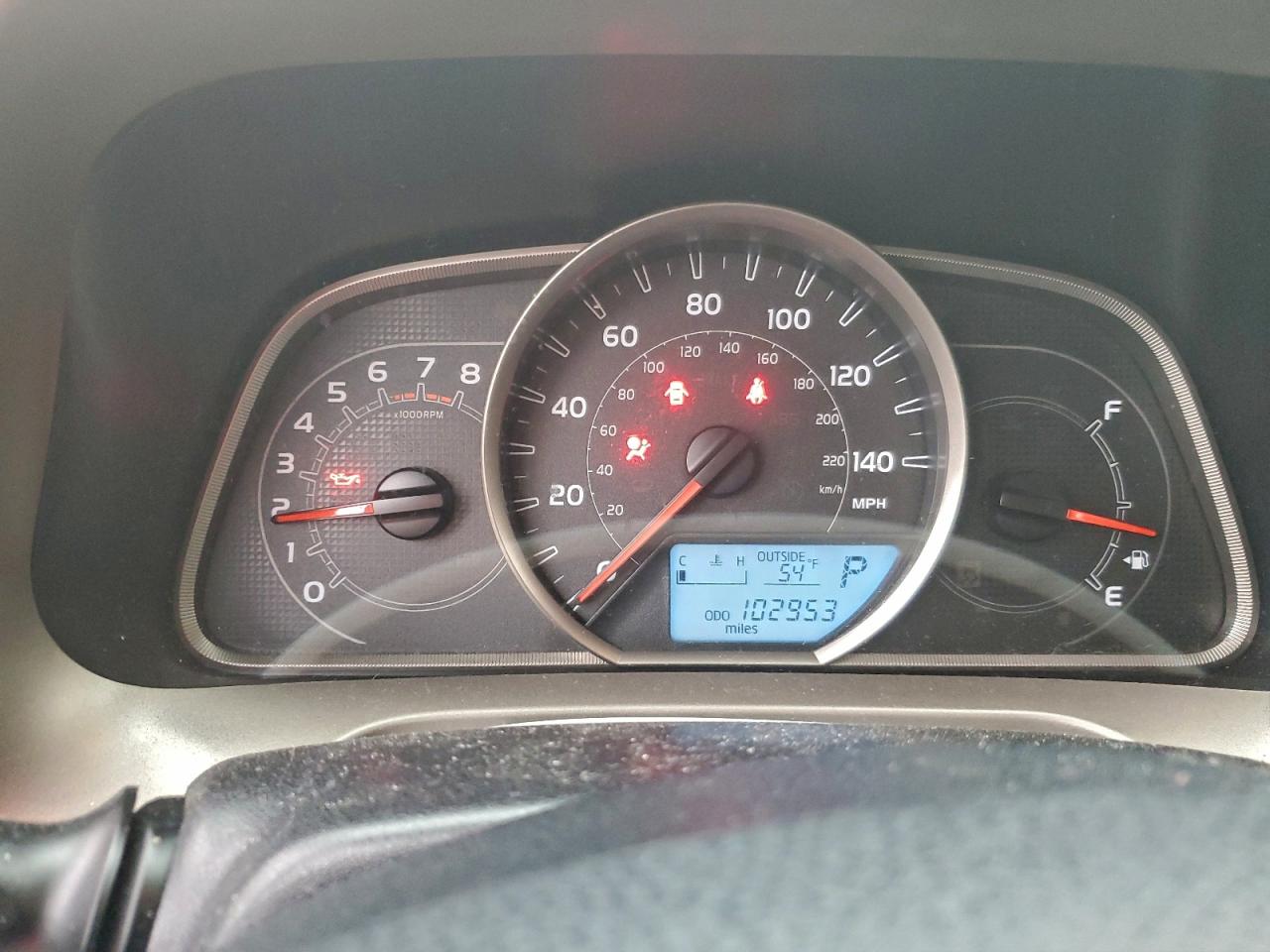 Toyota RAV4 Le Image 11