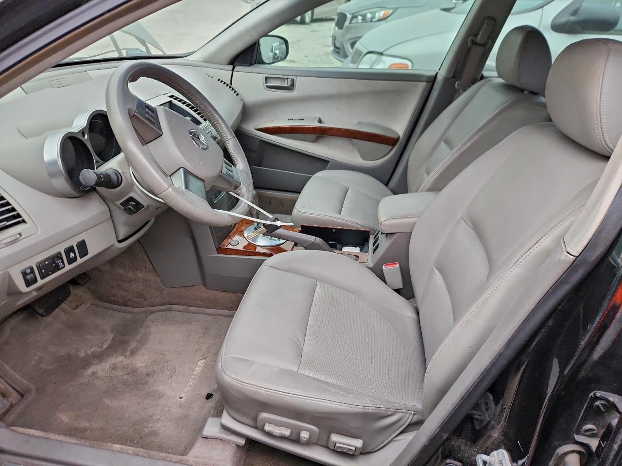 Nissan Maxima Se Image 4