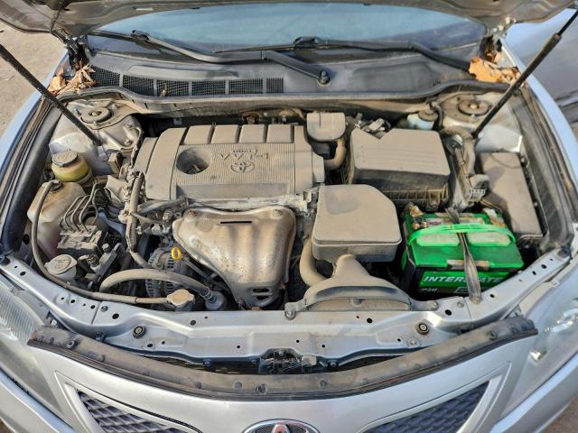 Toyota Camry Base Image 12