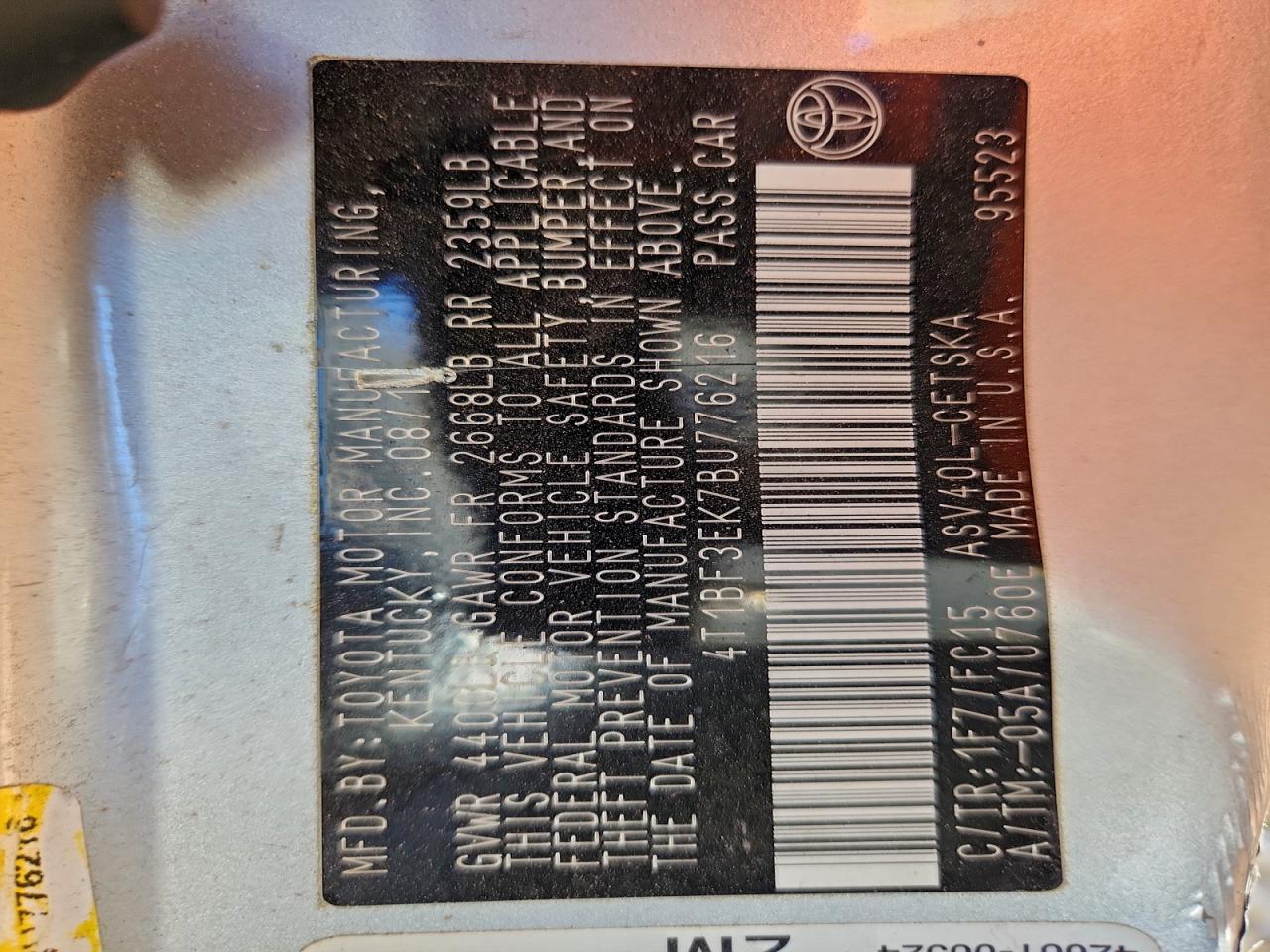 Toyota Camry Base Image 2