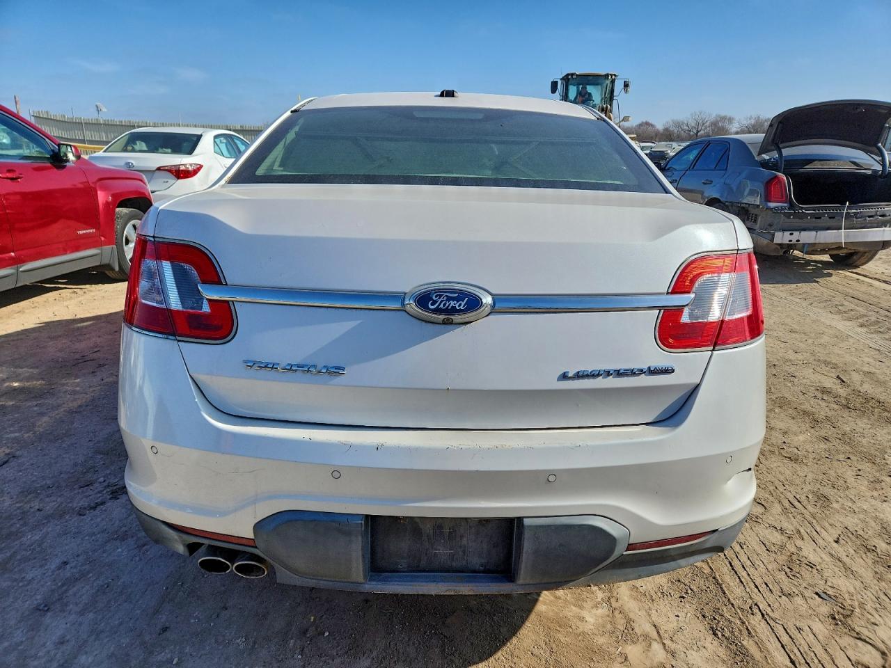 Ford Taurus Limited Image 3