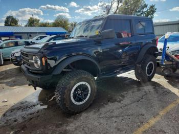  Salvage Ford Bronco
