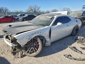  Salvage Dodge Challenger