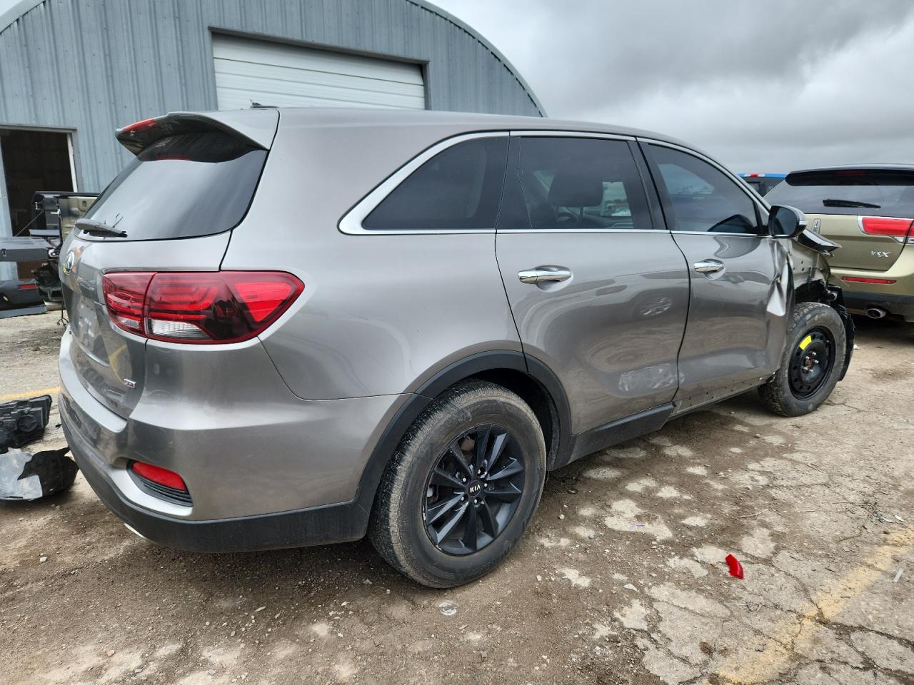 Kia Sorento L Image 4