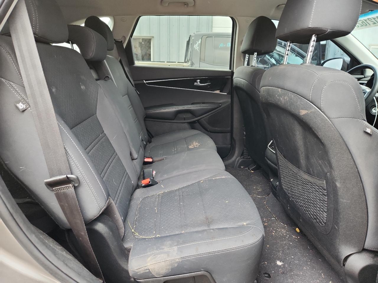 Kia Sorento L Image 5