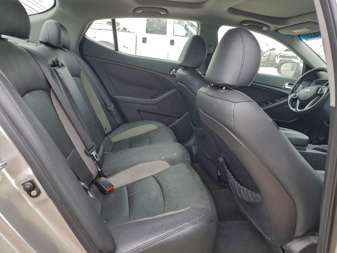 Kia Optima Hybrid Image 10