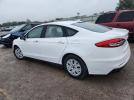 Ford Fusion S Image 8