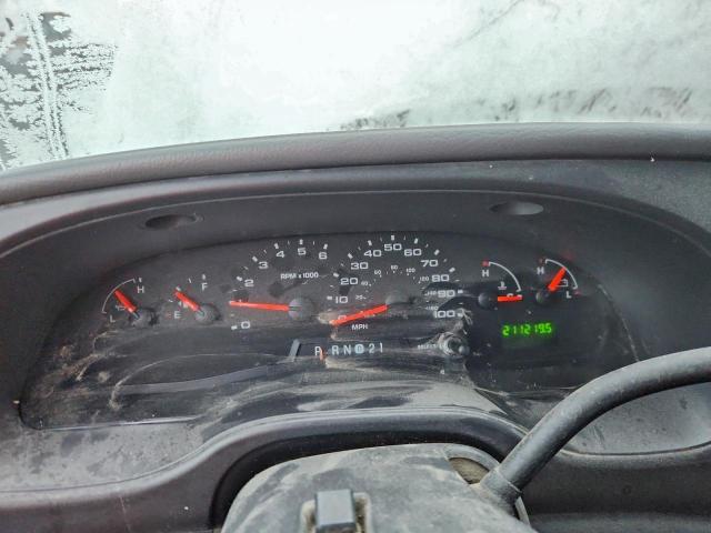 Ford Econoline E250 Van Image 8