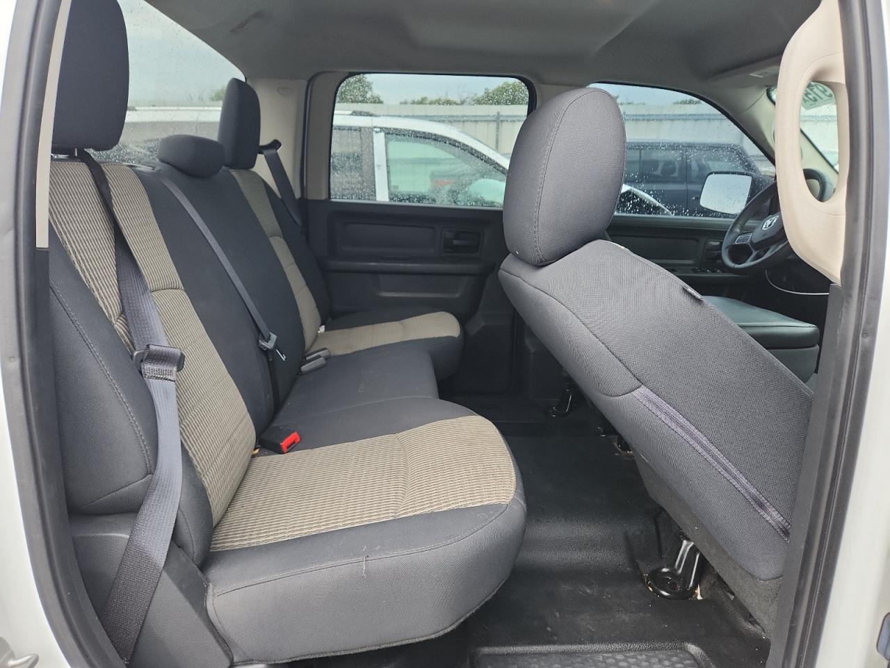 Dodge Ram 2500 St Image 4