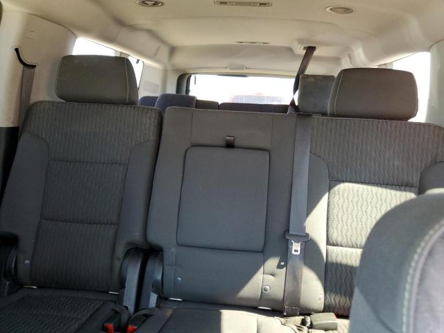 Chevrolet Suburban K1500 Ls Image 9