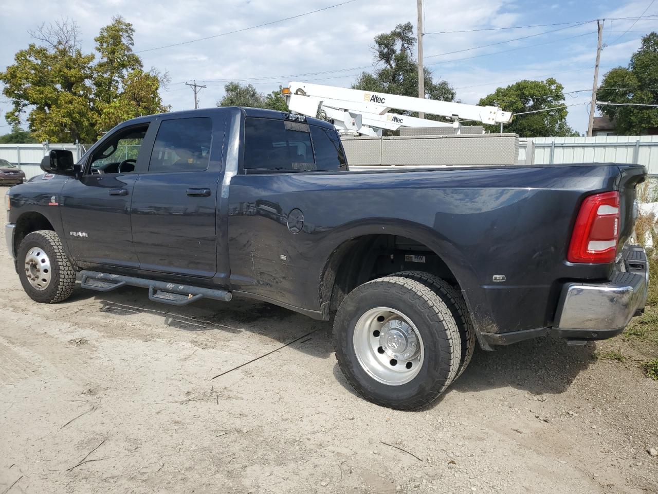 Ram 3500 Big Horn Image 2
